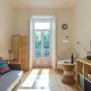 https://lxroller-design-marques-apartment.hotels-lisbon-portugal.com